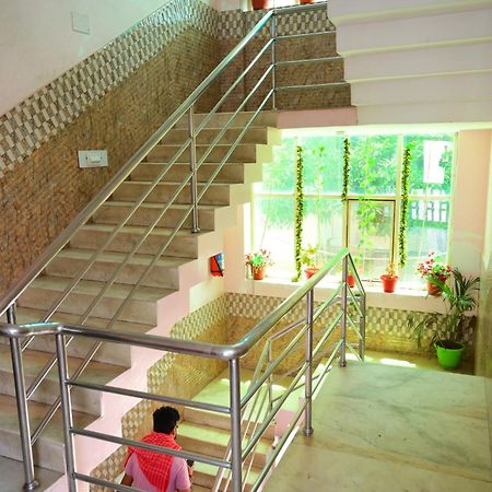 Mor Hotel Beach Heaven-স্বর্গদ্বার গোল্ডেন বিচ এবং মন্দিরের কাছে হোটেল বিচ হেভেন- Near Golden Beach & Temple Best Selling & Best Choice Of Travellers Пури Экстерьер фото