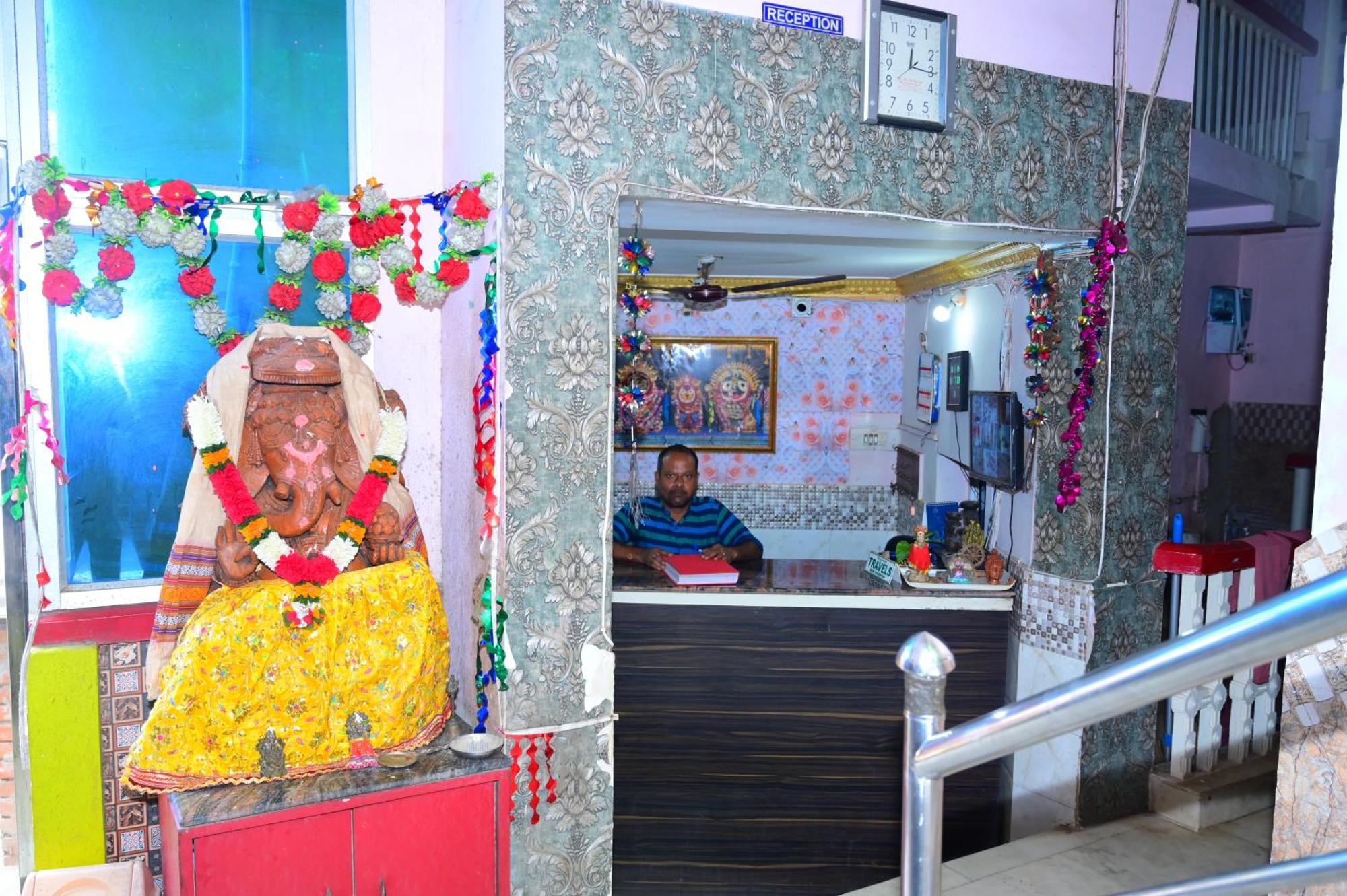 Mor Hotel Beach Heaven-স্বর্গদ্বার গোল্ডেন বিচ এবং মন্দিরের কাছে হোটেল বিচ হেভেন- Near Golden Beach & Temple Best Selling & Best Choice Of Travellers Пури Экстерьер фото