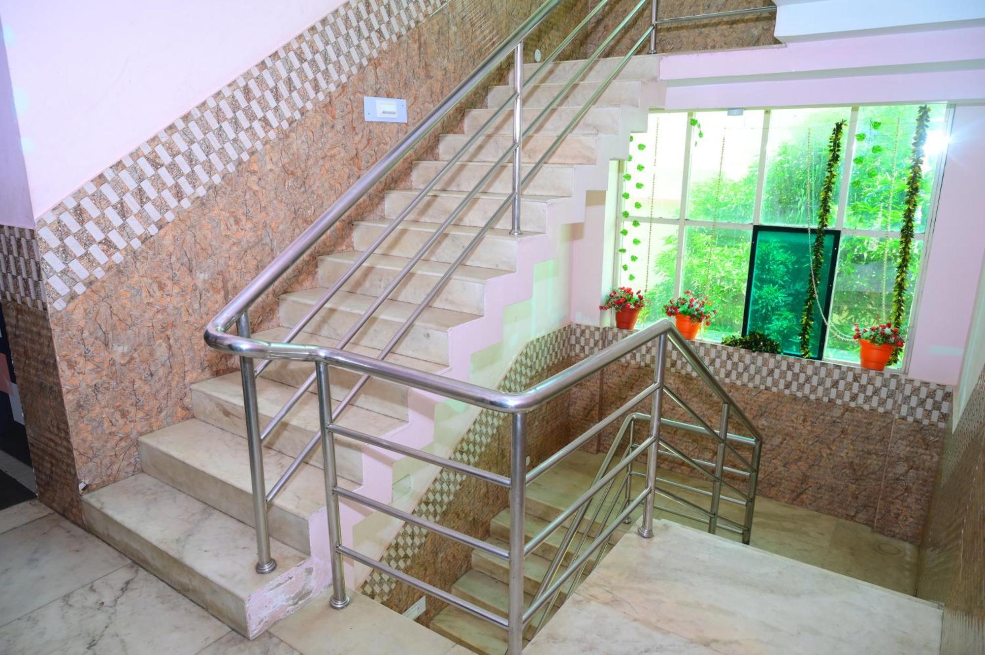 Mor Hotel Beach Heaven-স্বর্গদ্বার গোল্ডেন বিচ এবং মন্দিরের কাছে হোটেল বিচ হেভেন- Near Golden Beach & Temple Best Selling & Best Choice Of Travellers Пури Экстерьер фото